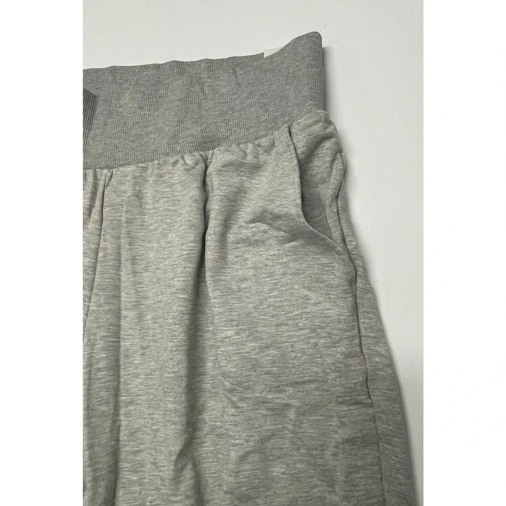 NIKE YOGA SWEETPANTS‎ 7/8 WOMEN CT0543-050 GREY 1X